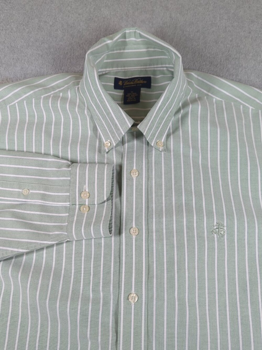 Brooks Brothers Shirt Men's XL Green Striped Long Sleeve Non-Iron Button Down
